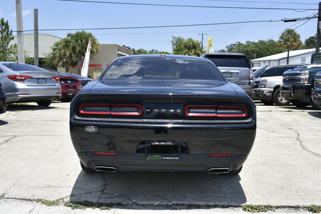 2016 Dodge Challenger SXT - Photo 6