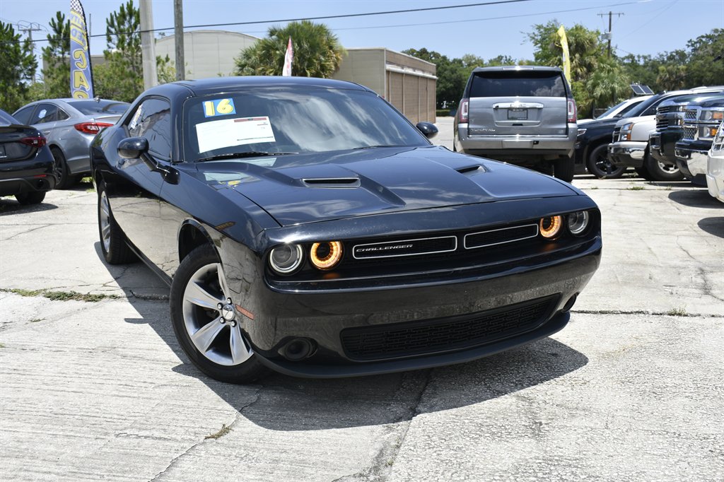 2016 Dodge Challenger SXT - Photo 31