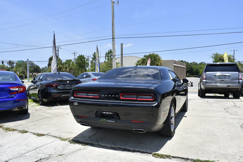 2016 Dodge Challenger SXT - Photo 7