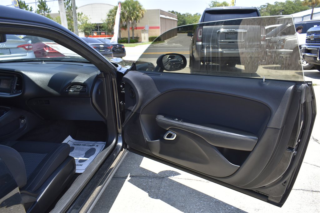 2016 Dodge Challenger SXT - Photo 36