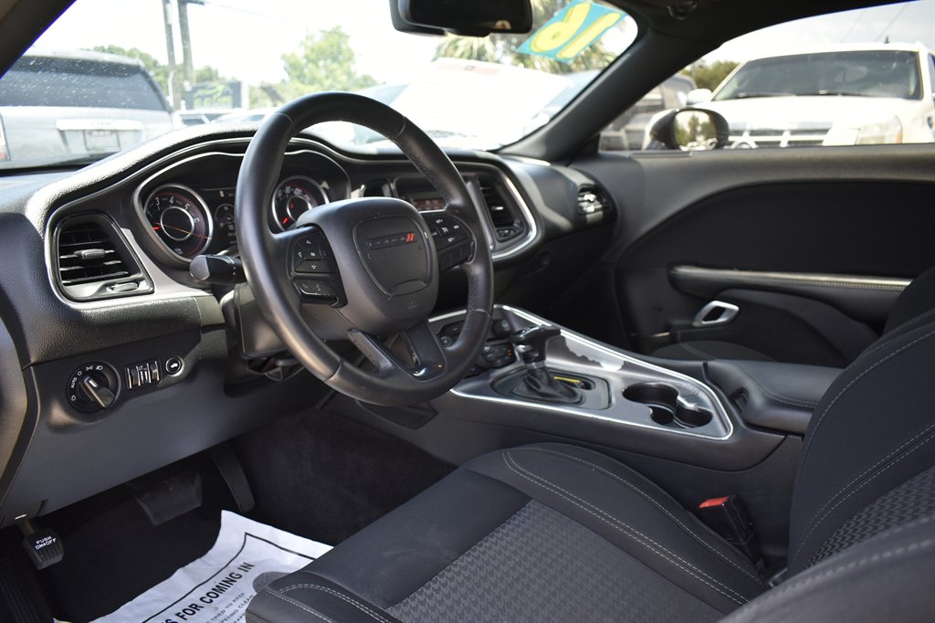 2016 Dodge Challenger SXT - Photo 24