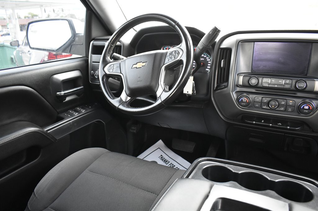 2018 Chevrolet Silverado 1500 LT photo 25