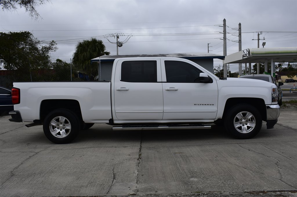 2018 Chevrolet Silverado 1500 LT photo 8