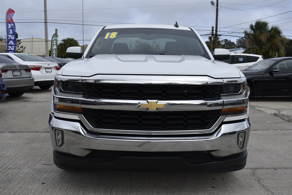 2018 Chevrolet Silverado 1500 LT photo 3