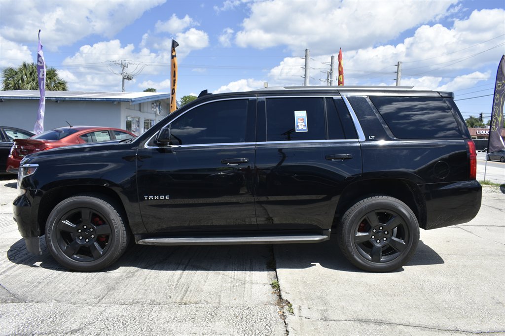 2017 Chevrolet Tahoe LT - Photo 9