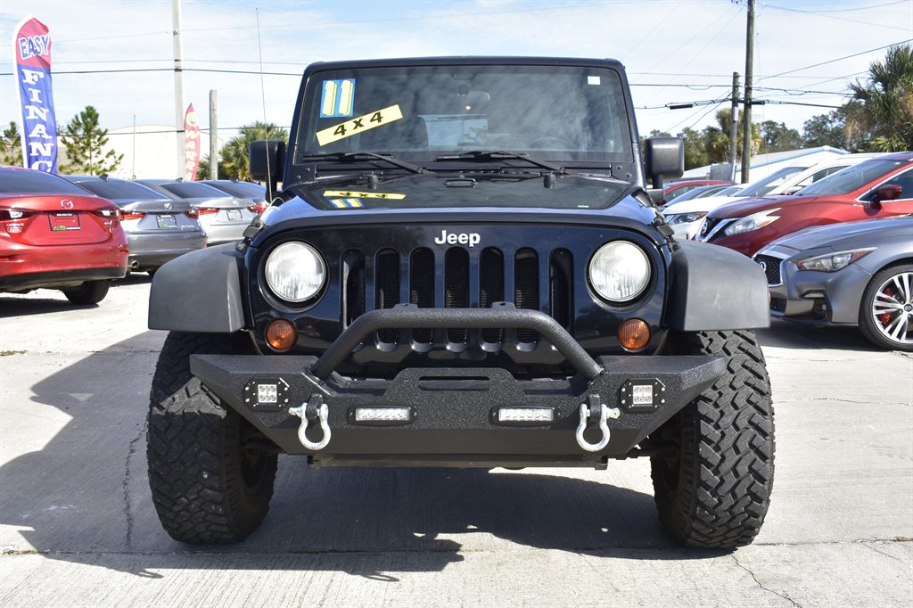 2011 Jeep Wrangler Unlimited Rubicon photo 3