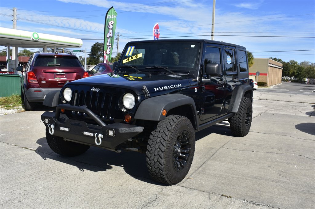 2011 Jeep Wrangler Unlimited Rubicon photo 2