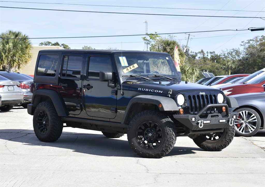 2011 Jeep Wrangler Unlimited Rubicon photo 1