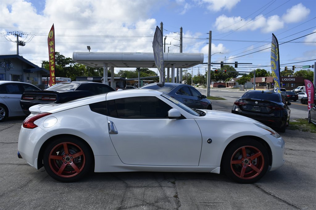 2013 Nissan 370Z Coupe Touring - Photo 8