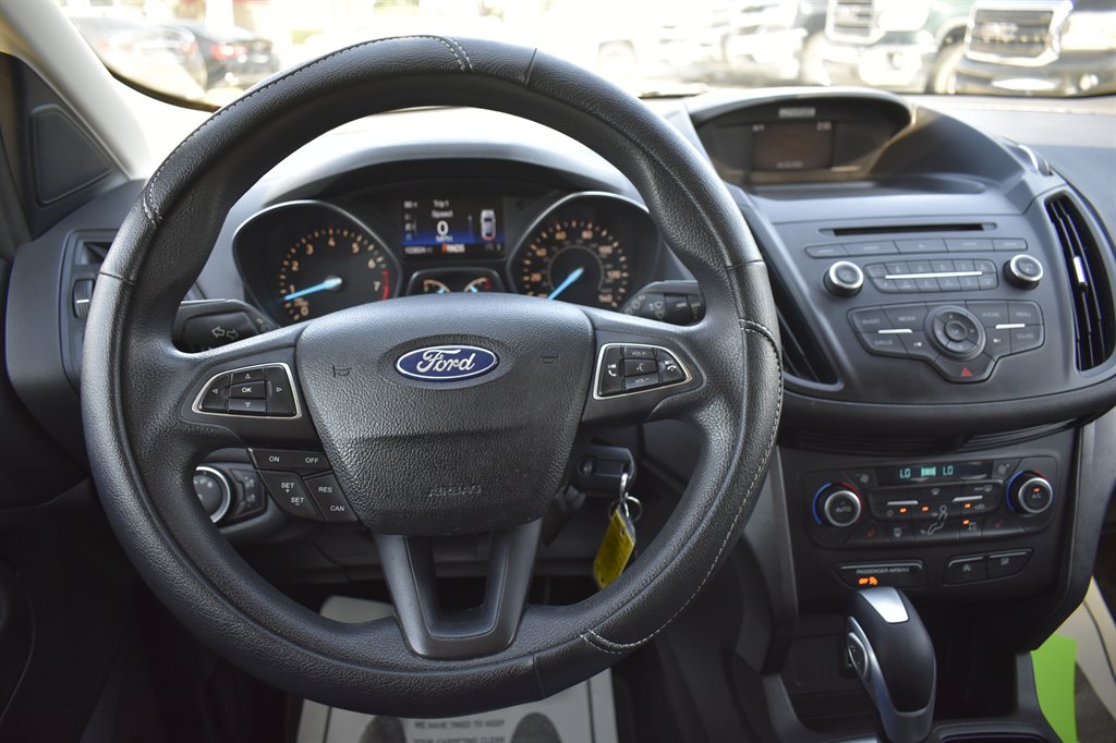 2018 Ford Escape SE - Photo 11