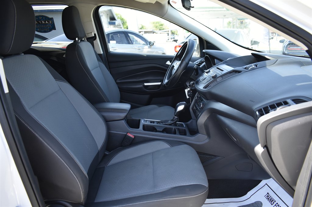 2018 Ford Escape SE - Photo 25