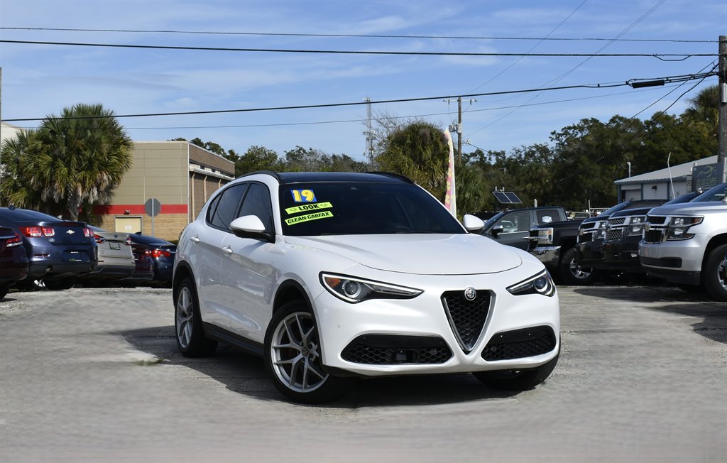 2019 Alfa Romeo Stelvio Ti Sport