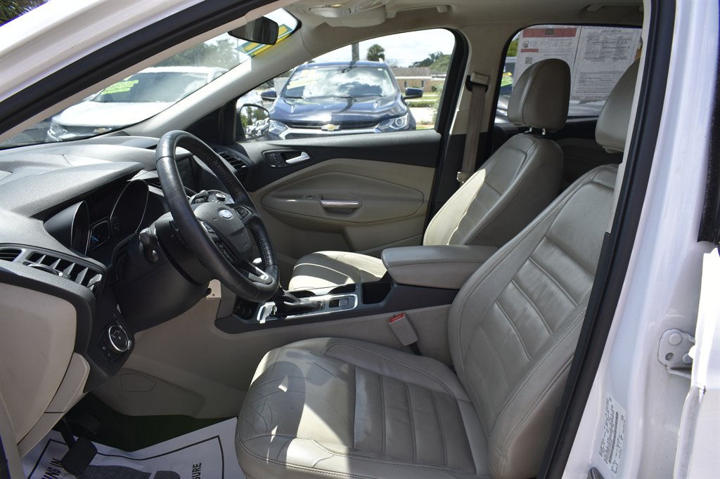 2017 Ford Escape SE - Photo 21