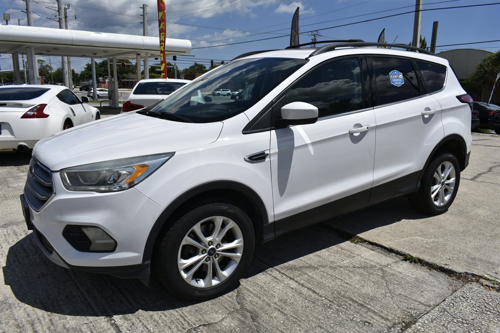 2017 Ford Escape SE - Photo 35