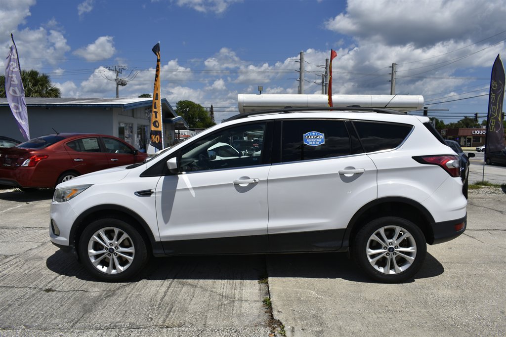 2017 Ford Escape SE - Photo 9